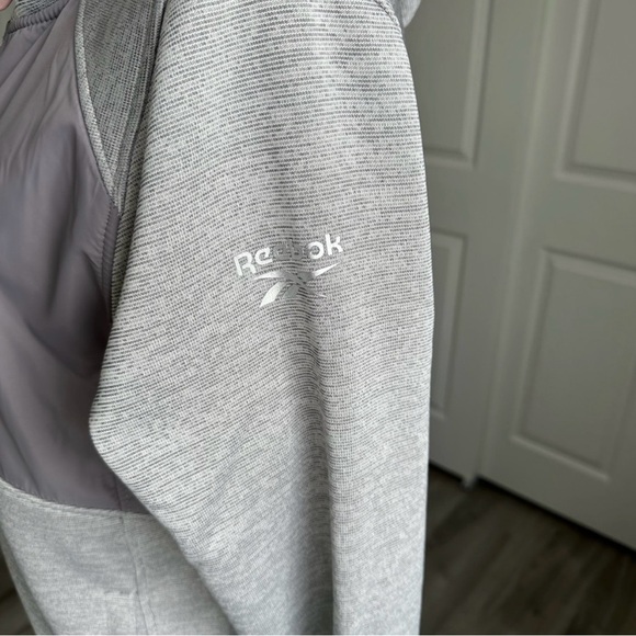 🆕 Reebok jacket 🧥 - Picture 8 of 14